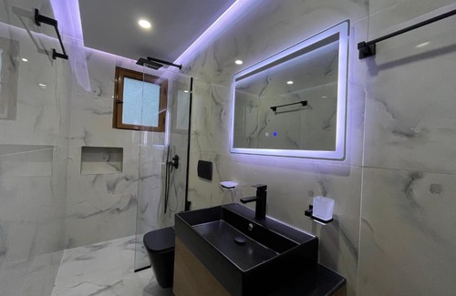 Ksamil Villa | Vila Laura Pasha