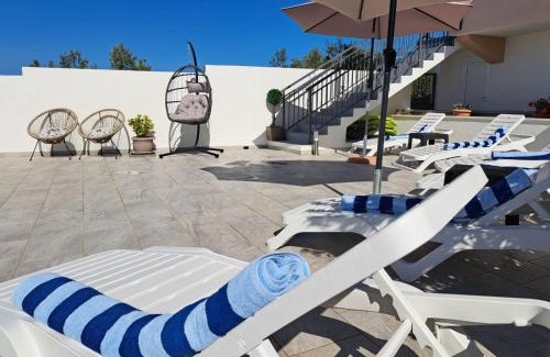 Dvornica Villa | Vila Leona