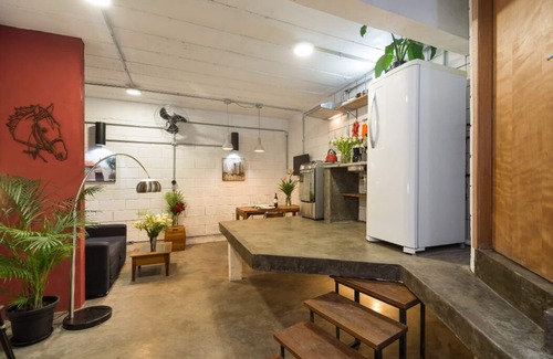 Sao Paulo Apartamento | VILA MADALENA Perfect Location: Artistic Apartment