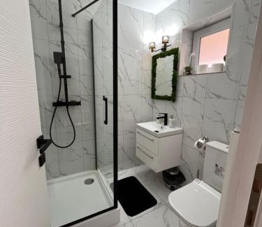 Sura Mica Casa | Vila Mirela