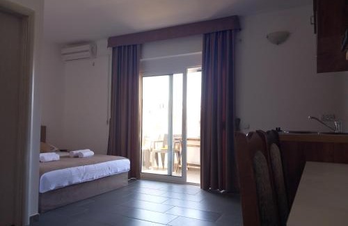 Ulcinj Apartamento | Vila Nina Donji Štoj