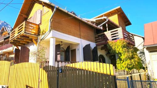 Busteni Casa | Vila Poiana Verde