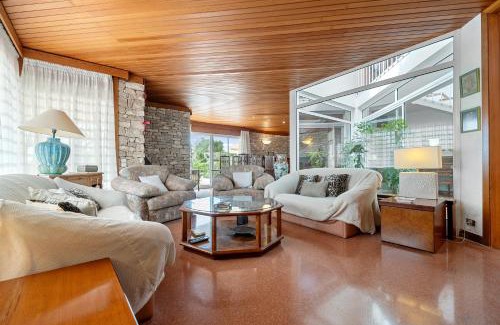 Roques Daurades Casa | Vila Roser