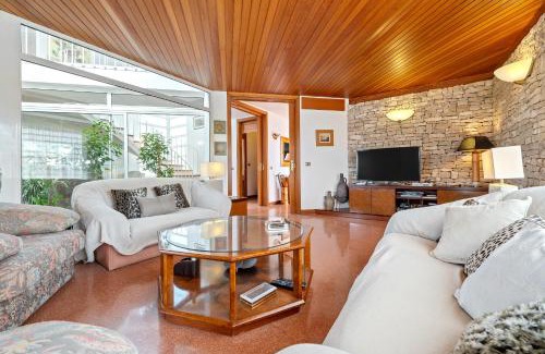 Roques Daurades Casa | Vila Roser