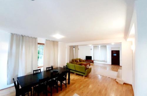 Eforie Nord Villa | Vila Serenne