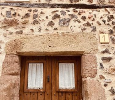 Santa Pau Apartamento | ViLA VELLA 1