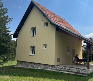 Divcibare Villa | Vila Vera