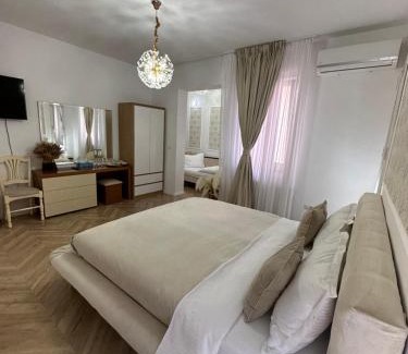 Otopeni Casa | Vila Zoe BucharestAirport&Therme&Parking Otopeni