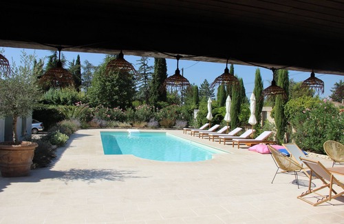 Saint-Martin-de-la-Brasque Villa | Villa Luberon Sud with swimming pool