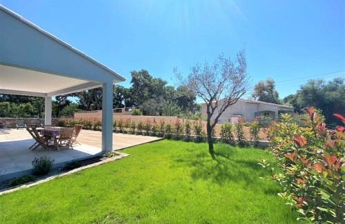 Pinarellu Villa | Villa deux chambres avec piscine chauffee proche des plages