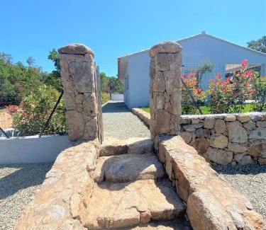 Pinarellu Villa | Villa deux chambres avec piscine chauffee proche des plages