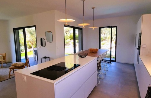 Tighine Casa | Villa Alba d'Oru, 8 pers, piscine chauffée, 5 minutes plage