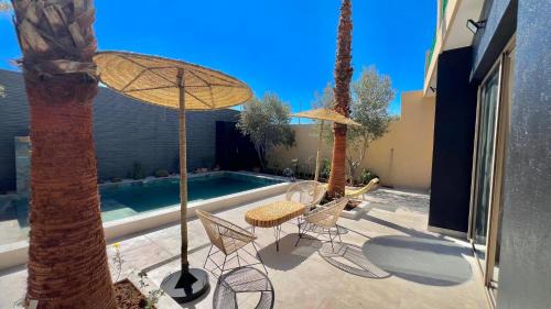 Aghouatim Villa | Villa à Marrakech avec piscine et jardin privée
