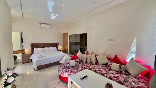 Aghouatim Villa | Villa à Marrakech avec piscine et jardin privée