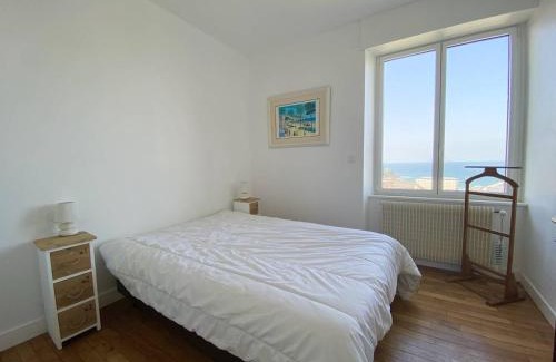 Perros-Guirec Casa | Villa à Perros-Guirec avec vue mer, jardin, terrasse, 400m de la plage, WIFI - FR-1-368-42