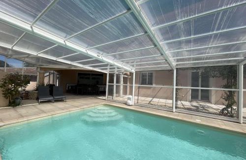 Vallon-Pont-d'Arc Casa | Villa 11 Pers à Vallon-Pont-d'Arc - Piscine Privée, 5 Ch, Jardin, Proche Centre - FR-1-382-213