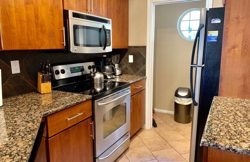 Highland Lake Estates Condominio | Villa 1104 - Este condominio 1/1 tiene una gran vista del lago Travis con una cama king