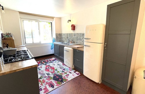 Champlitte Casa | Villa 1828, sleeps 25, pétanque, swimming pool, billiards, table soccer