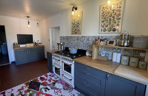 Champlitte Casa | Villa 1828, sleeps 25, pétanque, swimming pool, billiards, table soccer