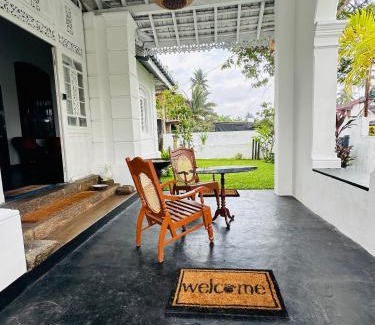 Dodanduwa Cama Y Desayuno | Villa 1908 Hikkaduwa
