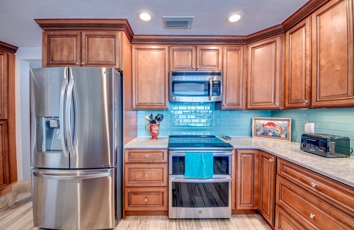 Caloosahatchee Casa | Villa 2 Beautiful Sunsets, Pool, 200' Canal. 52 reviews.
