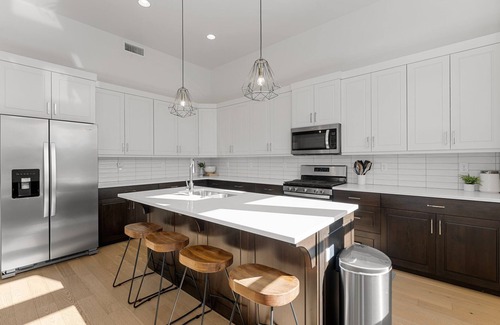 Bloomington Condominio | Villa #20 at Bloomington Country Club: Pool, Golf, Restaurant