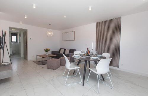 Okrug Gornji Apartamento | Villa 23 A heated pool