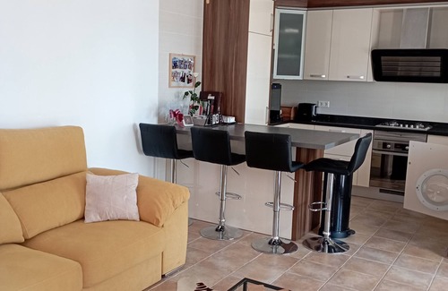 Alcossebre Chalet De Esquí | Villa 3 Dormitorios y 3 baños completos, Piscina Privada, jardín y vistas al Mar