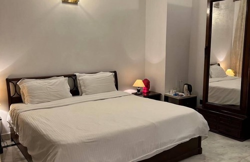 Hauz Khas Cama Y Desayuno | VILLA 33 Bed & Breakfast