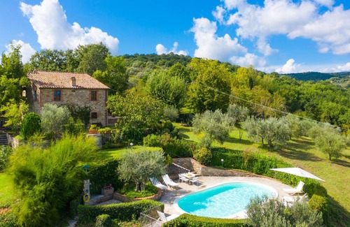 Montegabbione Villa | Villa ∙ 4 habitaciones ∙ 9 huéspedes