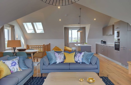 Mullion Cabaña | VILLA 4, family friendly, character holiday cottage in Mullion