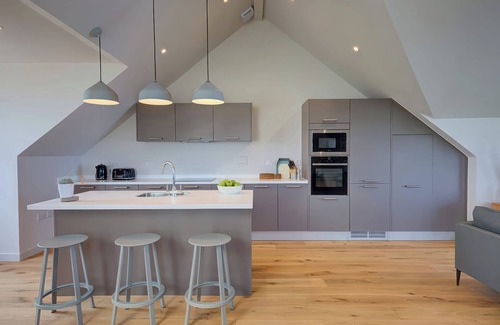 Mullion Cabaña | VILLA 4, family friendly, character holiday cottage in Mullion