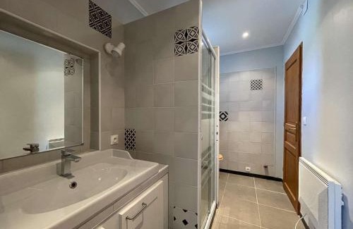 Orgnac-l'Aven Casa | Villa 4 pers avec piscine privée, grand terrain, animaux admis, WiFi, Orgnac l'Aven - FR-1-382-207