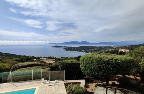 Pietrosella Villa | Villa 5 Pieces 140M2 grande piscine vue époustouflante proche plage du Rupione Pietrosella