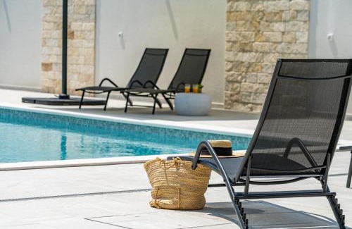 Skabrnja Villa | Villa 65 Large 55m2 Private Heated Pool Peaceful Escape
