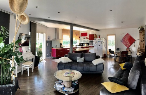 Torreilles Casa | Villa 800m from the beach with swimming pool, garden and large shaded terraces