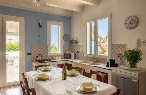 Castellammare del Golfo Villa | Villa antico pozzo: piscina, spa, sauna, vista al mar, a 15 minutos de Scopello