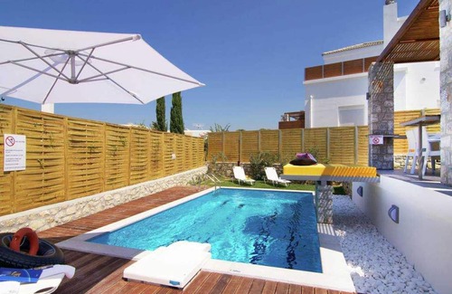 Kirianna Casa | Villa Aada - Villa Alexandra