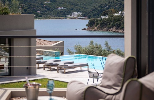 Katsarou Villa | Villa Aerea Pelagoon Skiathos