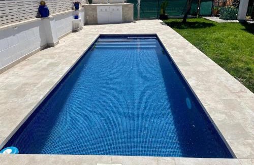 Castello de la Plana Villa | Villa Aeroclub REF. 002