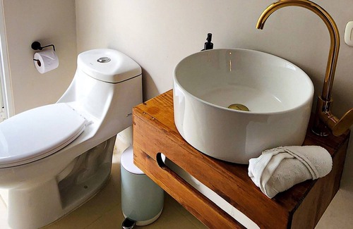 La Aguacatala Casa | Villa AG6 Daily Clean & Breaky+ Massage in Poblado