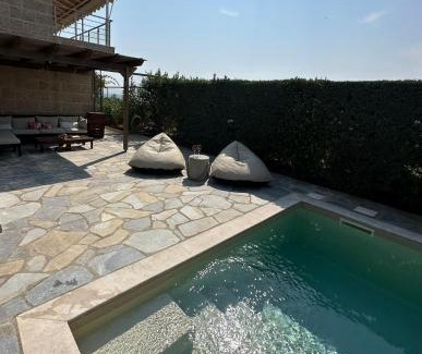 Kropia Casa | Villa Agia Marina 5m walk to the beach with private pool