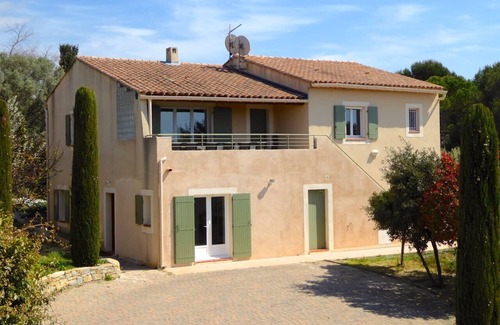 Village of Castellet Villa | Villa Santa Fé, aire acondicionado, piscina climatizada, el paraíso de los niños, WIFI, Vistas