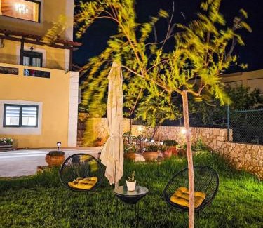 Sternes Villa | Villa Aitheras with sea views and garden