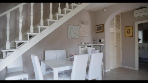 Ripa-Pozzi-Ponterosso Villa | Villa Alba