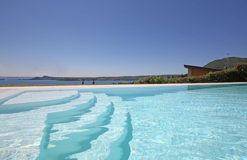 Gardone Riviera Villa | Villa moderna de lujo con fantásticas vistas al lago, piscina privada y jardín, aire acondicionado
