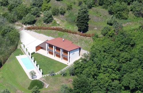 Gardone Riviera Villa | Villa moderna de lujo con fantásticas vistas al lago, piscina privada y jardín, aire acondicionado