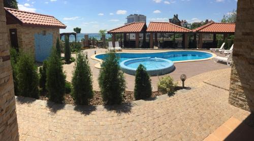 Kryzhanivka Casa | Villa Albizia