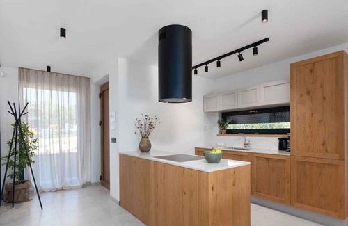 Kadumi Casa | Villa Albona in Kadumi