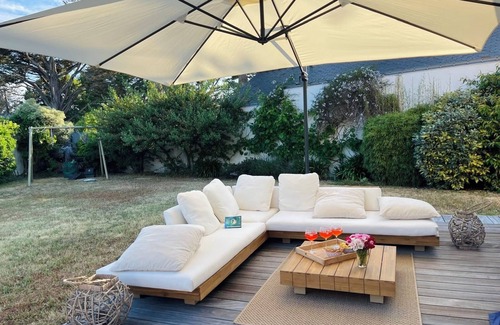 Carnac Casa | Villa Alegria in Saint Colomban, Pets welcome!